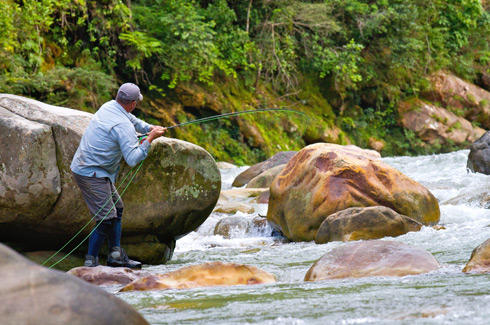 Headwater Golden Dorado Fishing.