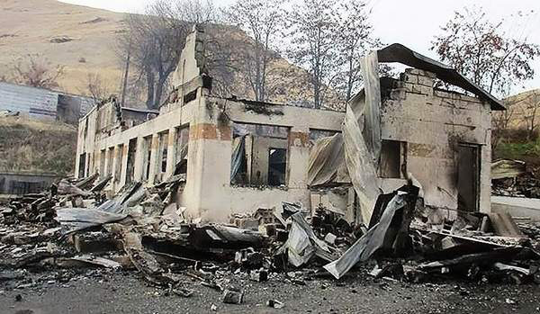 Boggan’s Oasis destroyed buiding.
