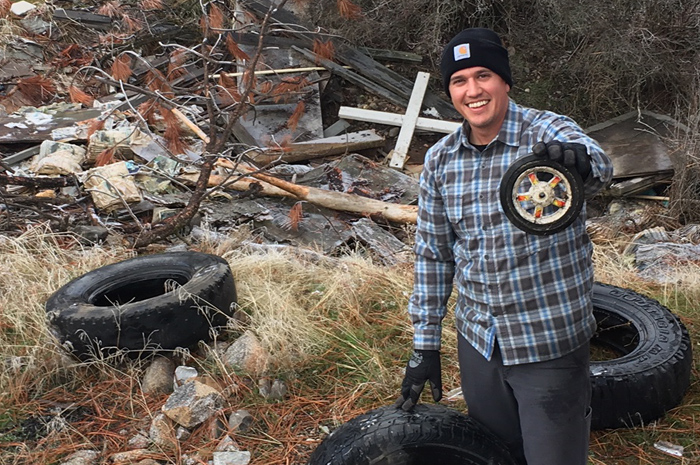 Spokane River Tire Cleanup