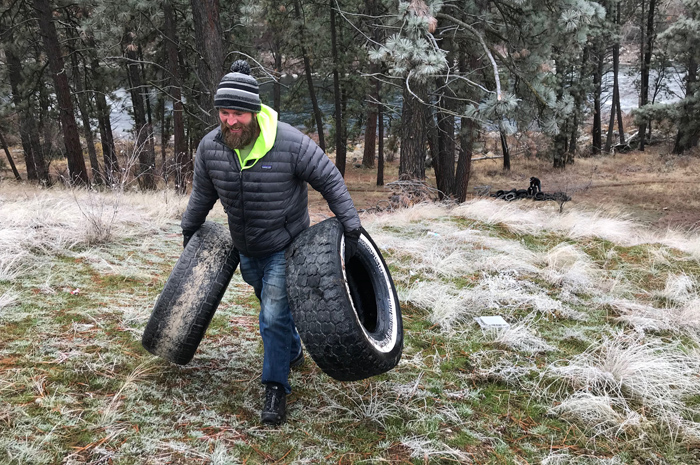 Spokane River Tire Cleanup