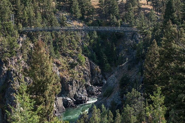 The suspension bridge over the Yellowstone River along the Hellroaring trail.
