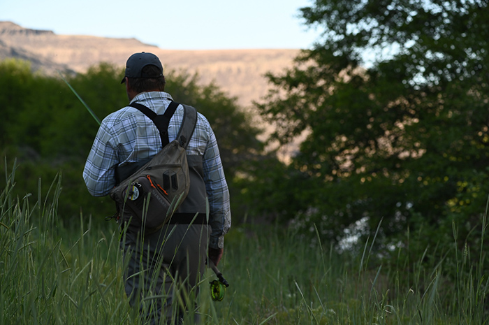 Tom Larimer fly fishing the Deschutes River on a spring evening with the G.Loomis IMX-PRO Creek Fly Rod.