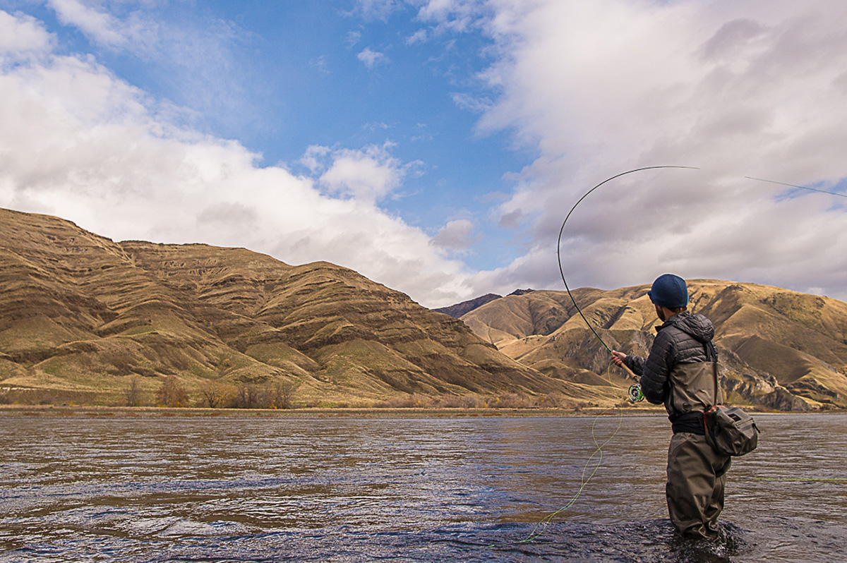 Spey casting on the Snake River, WA near the mouth of the Grande Ronde River for steelhead.