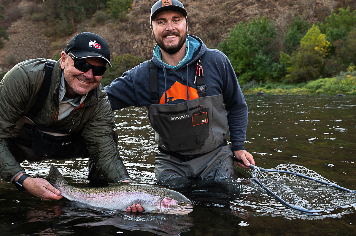 Silver Bow guide Kenyon on the Grande Ronde River guiding steelhead.