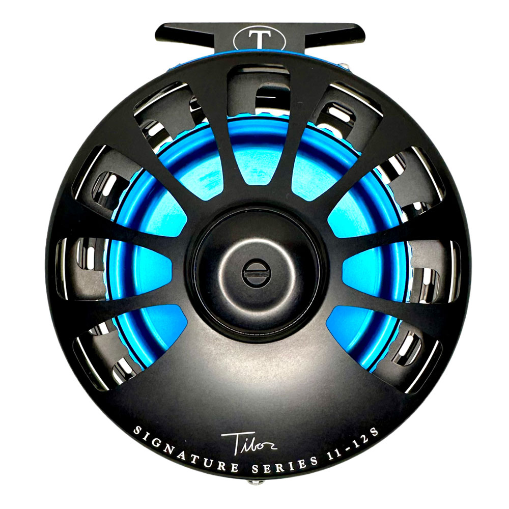 Signature Series 11/12 Fly Reel Frost Black with Blue Hub