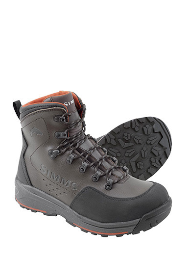 Simms Freestone Boot - Rubber Sole Closeout Dark Olive